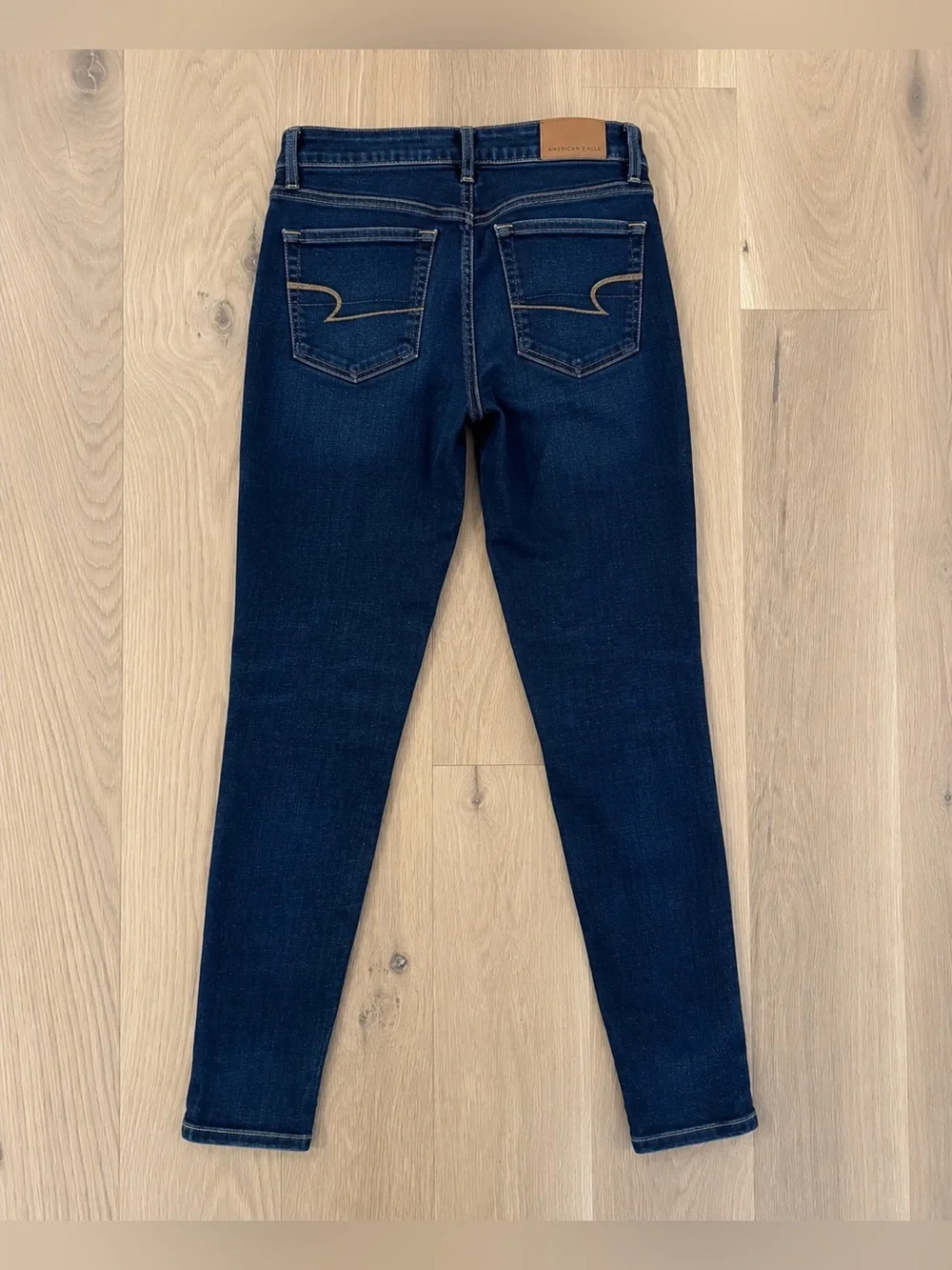 American Eagle Women’s Super High Rise Next Level Stretch Jeggings - Size 0 - Picture 3 of 5